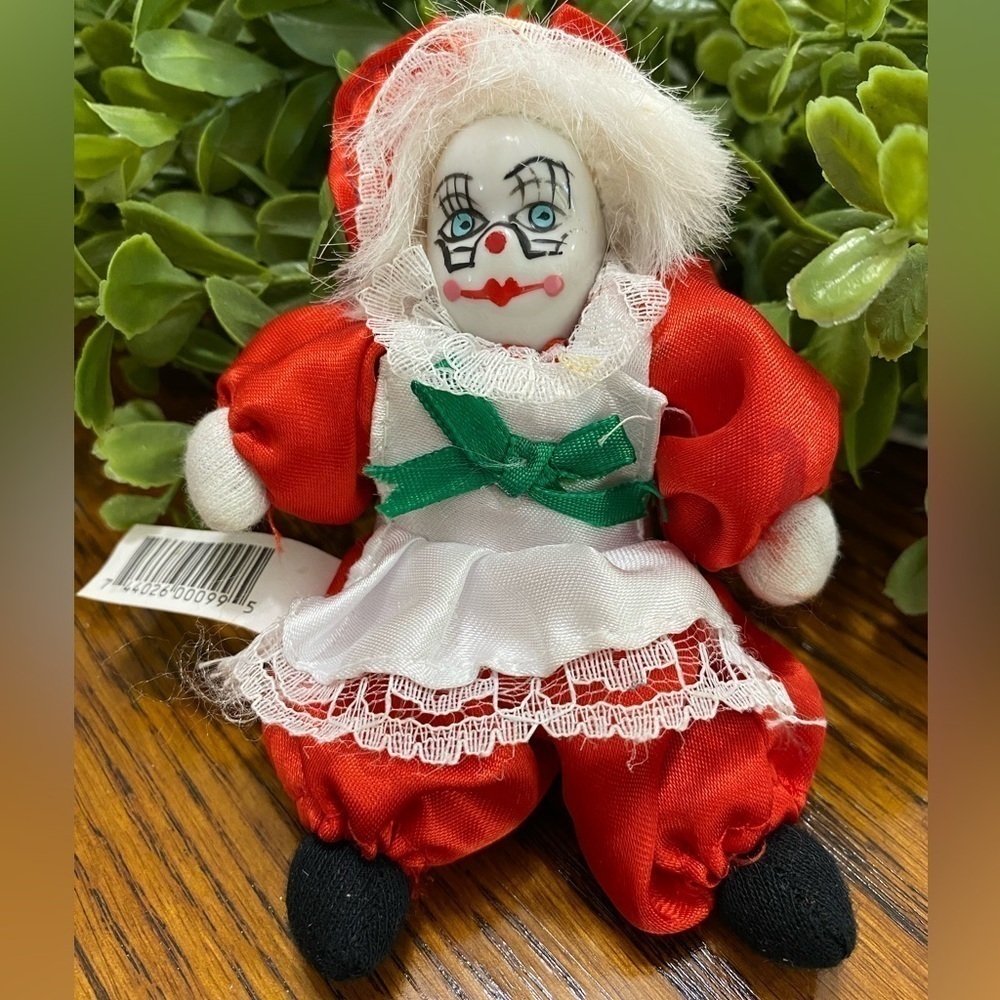 Vintage Mini Mrs. Claus Xmas Clown Porcelain Head Cloth Body 5" Collectible CL2H